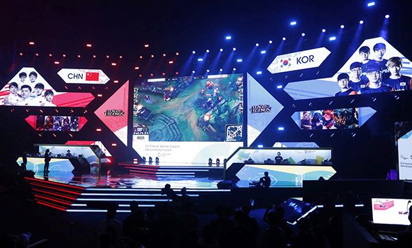 Why LED Display Screens are Essential for International Game Events: Key Features Explained(图1)